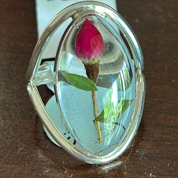 Sterling Silver 925 stamped Button Real Rose Ring Size 7 - Picture 2 of 11